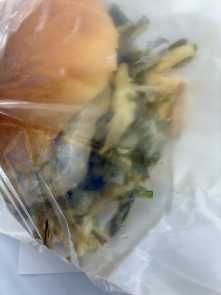 楊志館高校のバーガーの中身の写真